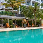 Manzanillo Bay Aparments By Wynwood House