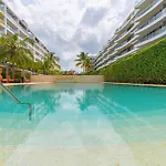 Manzanillo Bay Aparments By Wynwood House