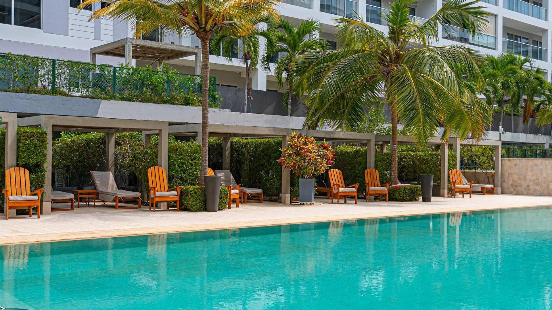 Manzanillo Bay Aparments By Wynwood House *