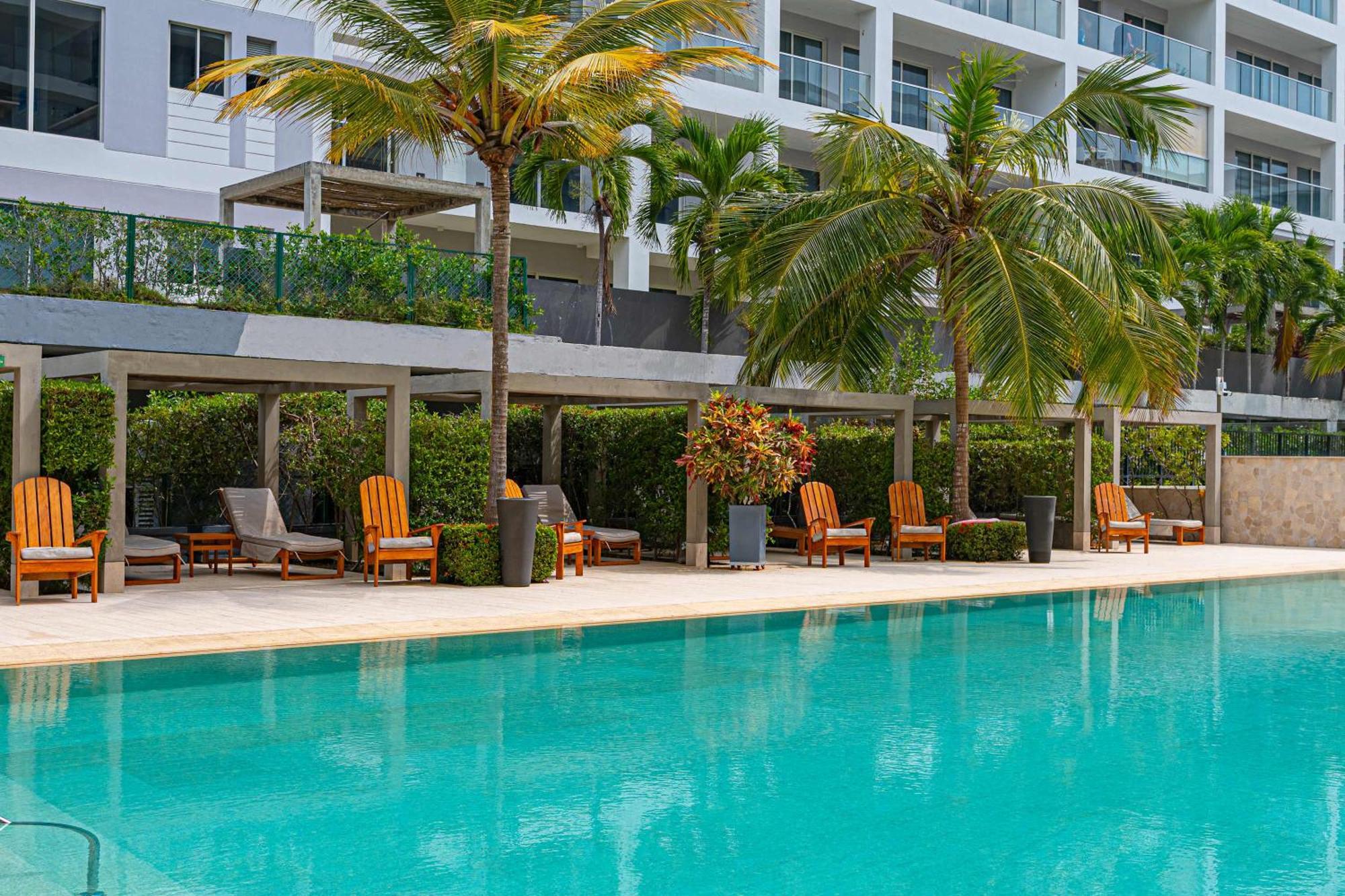 Manzanillo Bay Aparments By Wynwood House *