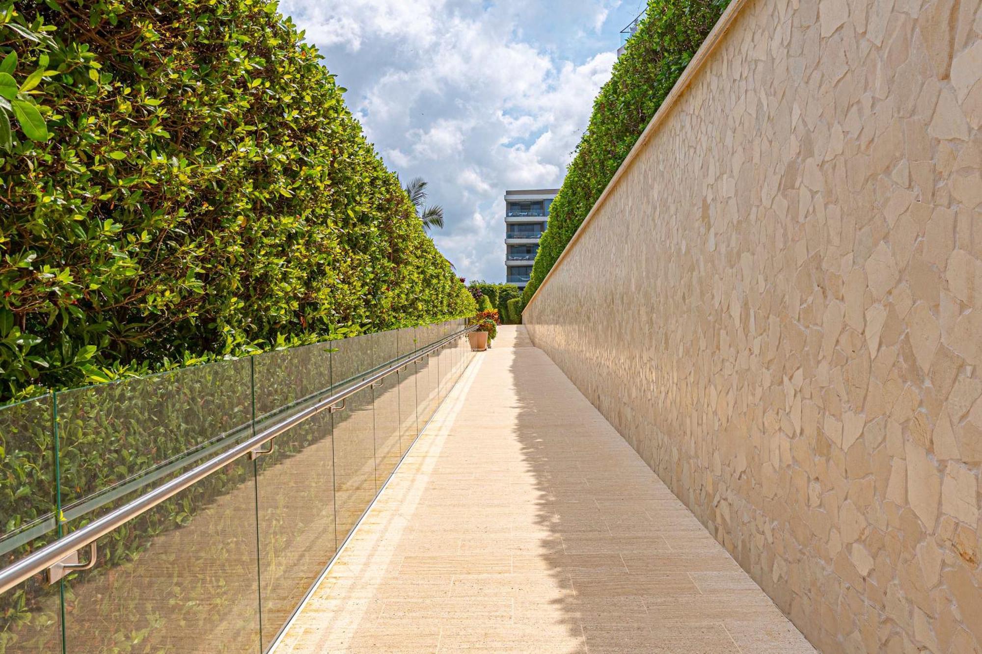 Manzanillo Bay Aparments By Wynwood House *