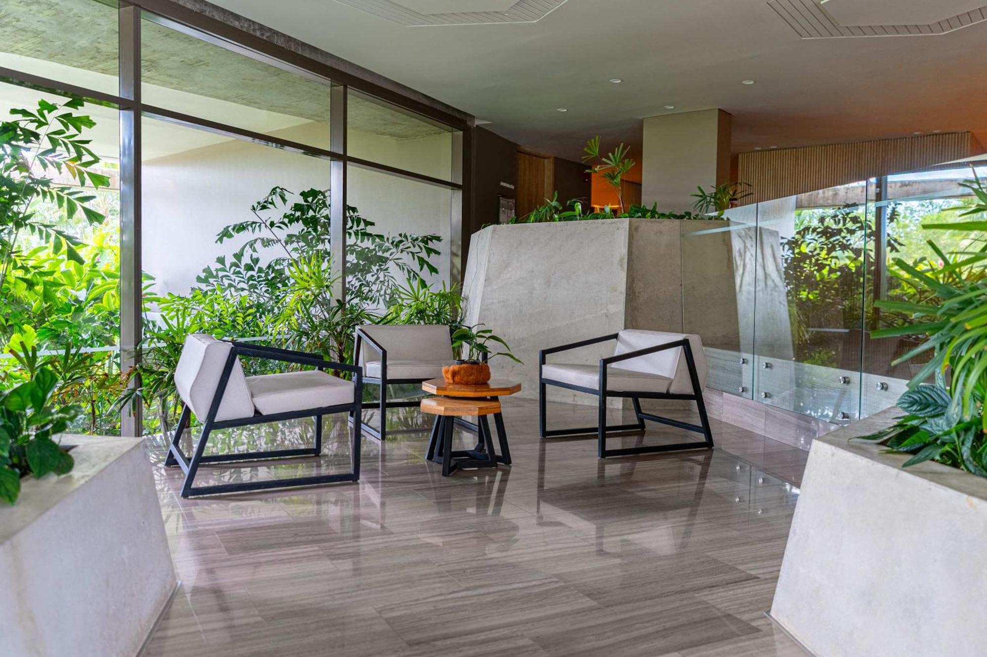 Manzanillo Bay Aparments By Wynwood House *