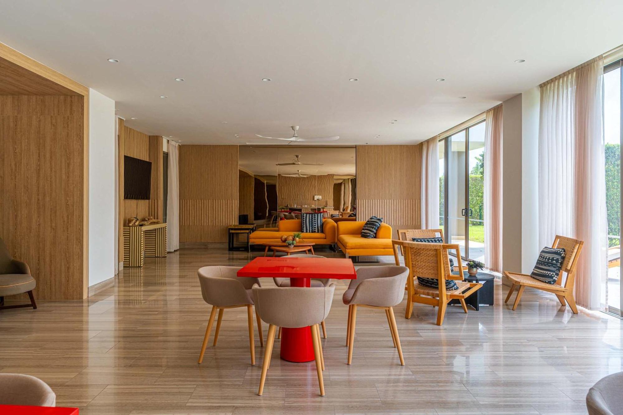 Manzanillo Bay Aparments By Wynwood House